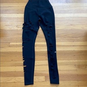 Alo Yoga High Waist Ripped Warrior Pants XS Black